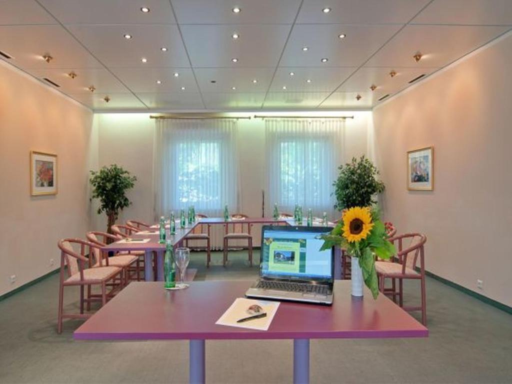 Hotel Schoenruh โดรโบลัค อัม ฟาเคอร์เซ ภายนอก รูปภาพ